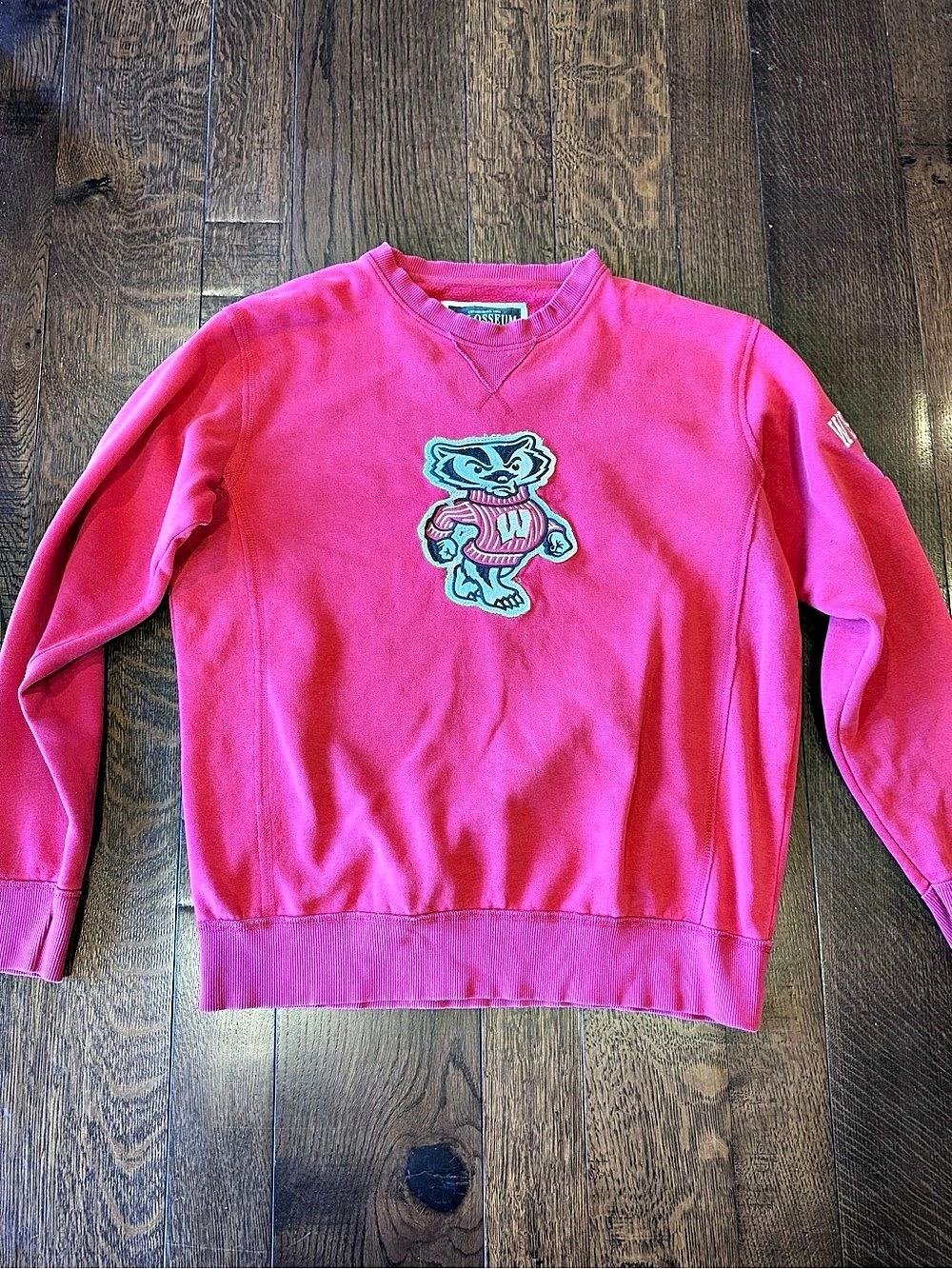 Vintage Colosseum Athletics Wisconsin Badgers Arch & Logo Crew Neck Sweatshirt